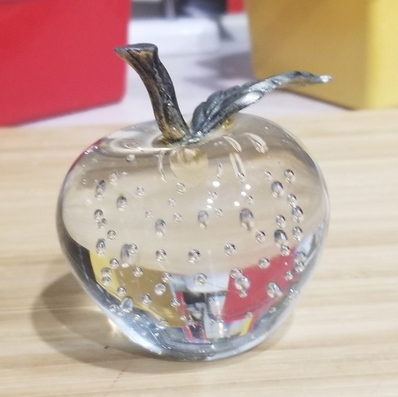 Other - Apple Paperweight Metal Stem Leaf Clear‎ Bubble Art Glass 3.25"H